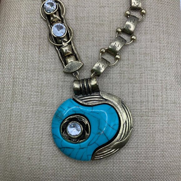 Retro Artisan Style Oversized Faux Turquoise Pendant Mixed Metals Boho Necklace - Picture 1 of 9